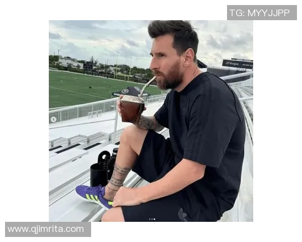 沙发足球明星究竟是谁揭秘他们的成就与魅力所在